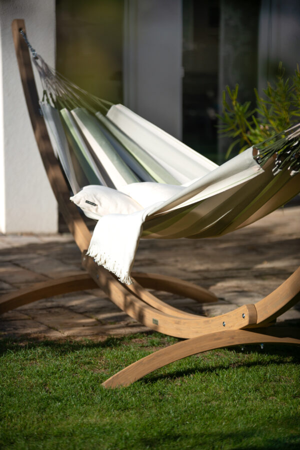 Hammock with deals wood stand