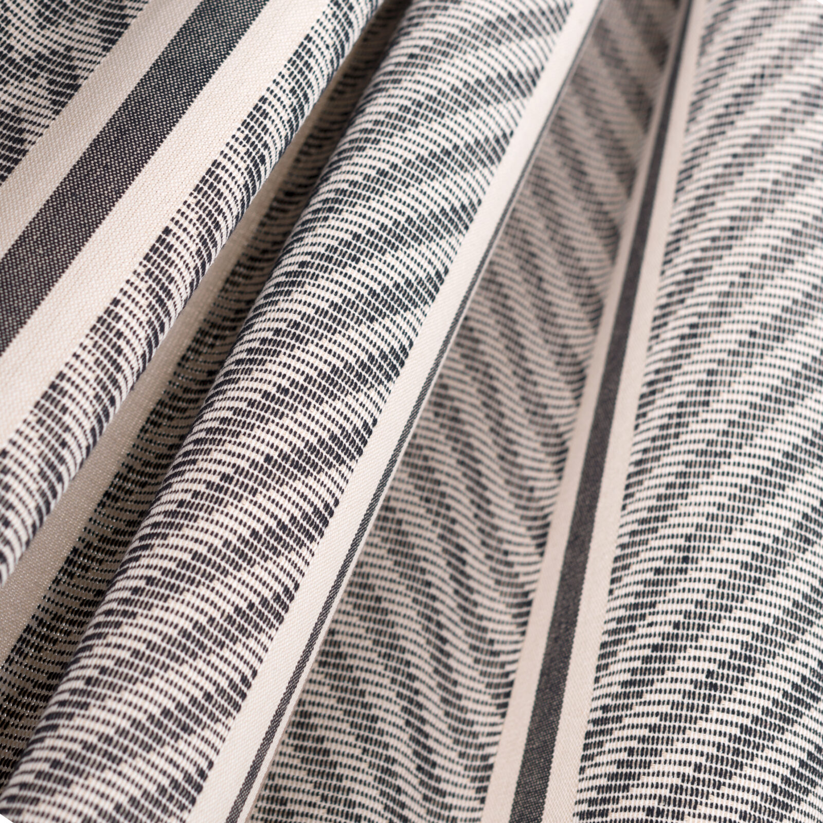 UDU18-19-CUV18-19_detail_003